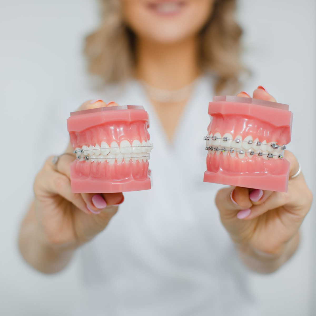 Aparat dentar EAN Clinic